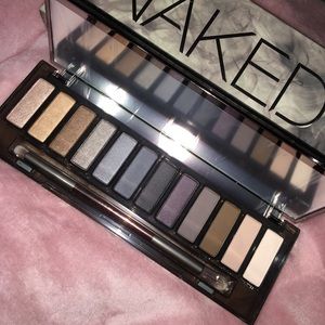 Urban Decay Smoky palette